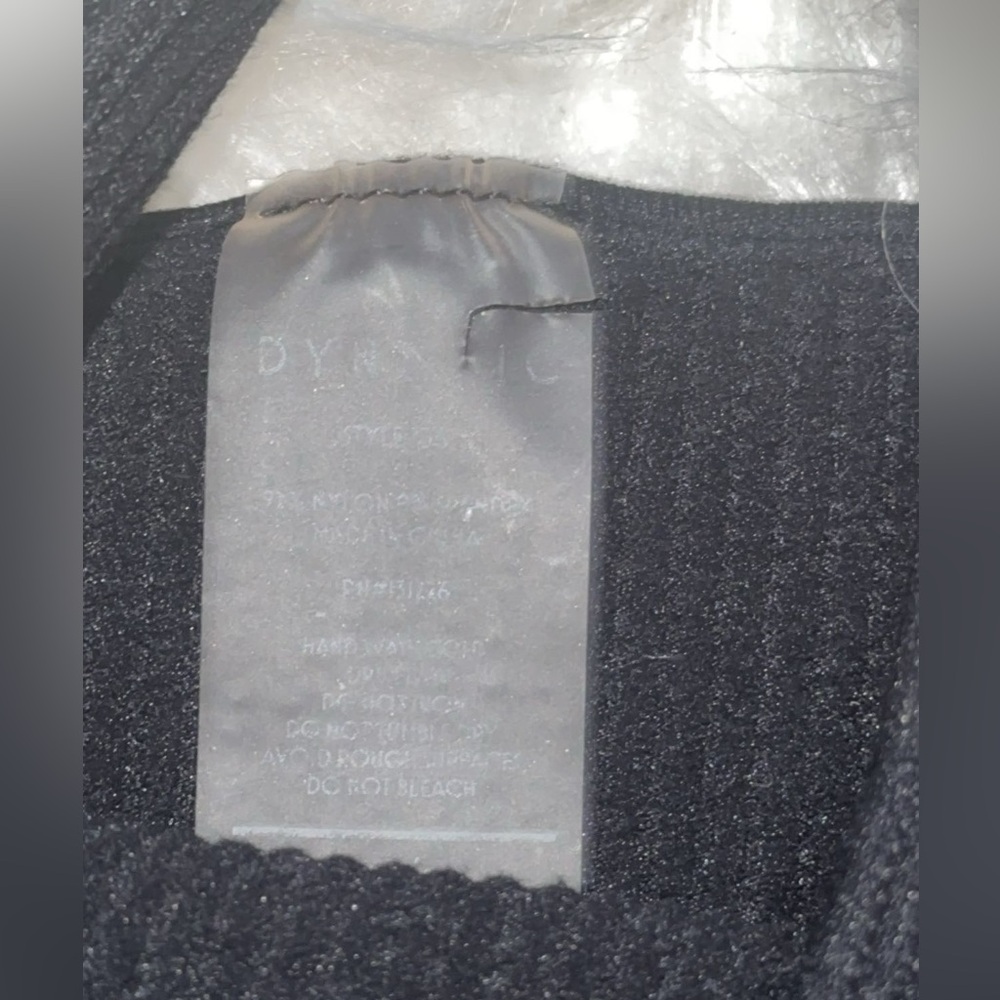 Black Small Ribbed Tank Top - Picture 3 of 3